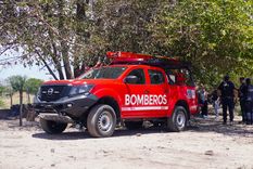 Los bomberos de varios cuarteles trabajaron para controlar el incendio.