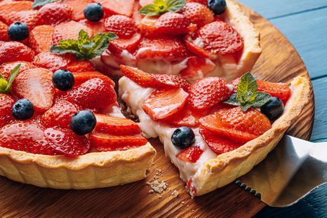 Deleita tus sentidos con nuestra tarta de frutos rojos. Foto: Shutterstock Deleita tus sentidos con nuestra tarta de frutos rojos. Foto: Shutterstock