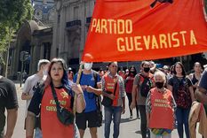 Un centenar de personas del Partido guevarista se manifestaron delante de Cancillería contra la posición del Gobierno ante la invasión a Ucrania