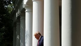 Trump ha estado en la Casa Blanca y fuera de la luz pública la mayor parte del tiempo desde la elección