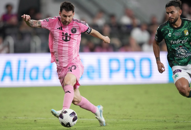 Messi jugó 45 minutos en la derrota y eliminación del Inter Miami. Messi jugó 45 minutos en la derrota y eliminación del Inter Miami.