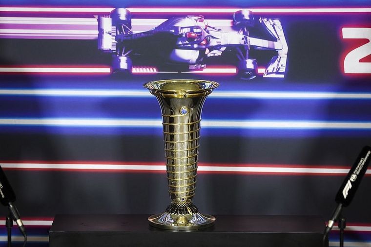 El campeón de la Fórmula 1 no recibe un fondo económico, pero sí un trofeo histórico. El campeón de la Fórmula 1 no recibe un fondo económico, pero sí un trofeo histórico.