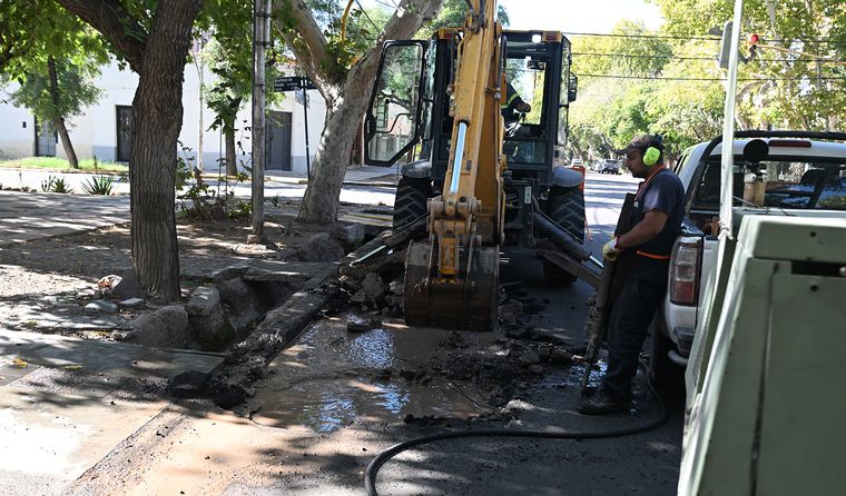 Entre abril y mayo aparecieron distintas intervenciones sobre Sáenz Peña y los vecinos cuestionan la frecuencia y el estado de los arreglos.