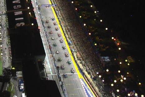 Franco Colapinto ganó tres posiciones en la primera vuelta. Franco Colapinto ganó tres posiciones en la primera vuelta.