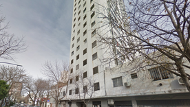 Los inquilinos se autoevacuaron mientras los bomberos extinguían el incendio.