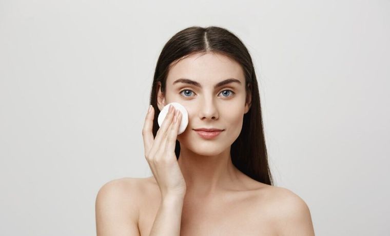 Al utilizar ingredientes naturales, apuestas por un cuidado más saludable para tu piel. Foto: Archivo