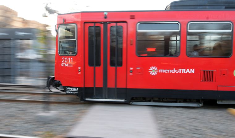 Hay desvíos establecidos y se recomienda circular con precaución.