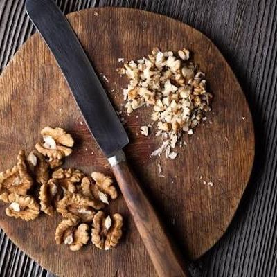 200 gr de nueces picadas