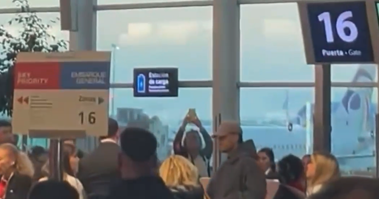 Leandro Paredes se fue de vacaciones a Miami junto a su familia. ¿Irá a alentar a Boca?