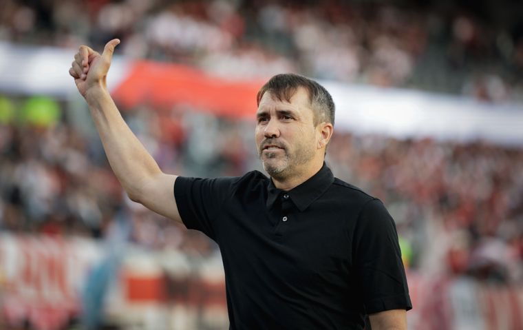 Eduardo Coudet destacó la mejora de River pero dejó un aviso claro que tiene relación directa con el tiempo.&nbsp;