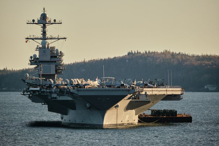 Estados Unidos tiene al portaaviones USS Gerald R. Ford en el Caribe y la ONU denuncia. Foto: Shutterstock 