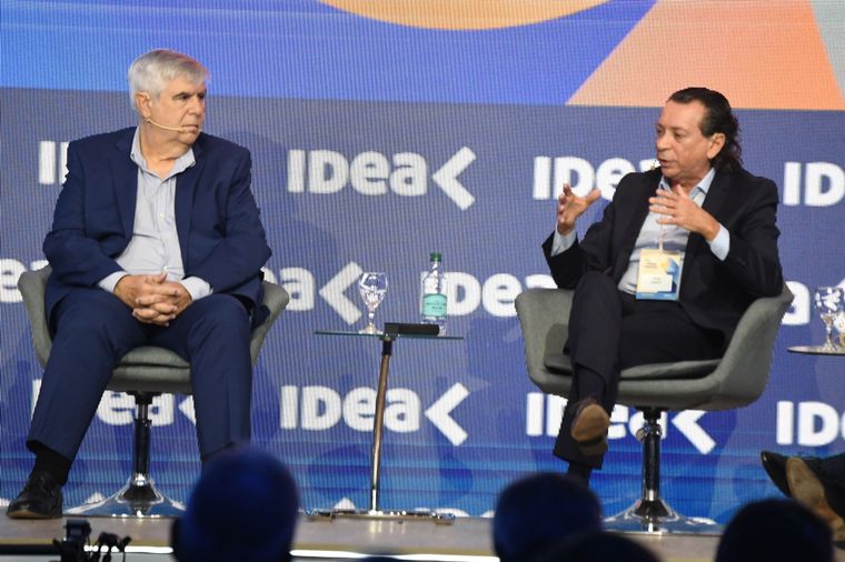 El exministro de Producción y Trabajo, Dante Sica, planteó los desafíos de la economía ante los empresarios en Mar del Plata. Foto: Telam