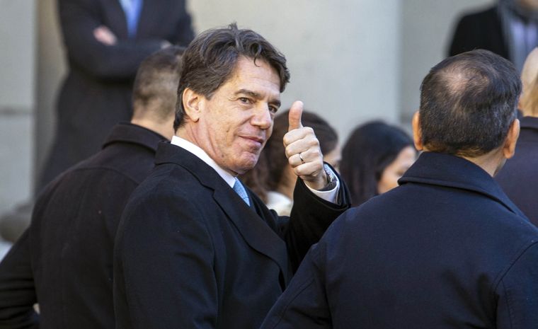 El jefe de gabinete, Nicolas Posse, sale de la Catedral luego de la misa de conmemoración del 25 de Mayo Foto: NA