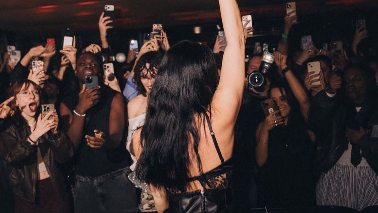 Con un rostro nuevo, la intérprete sorprendió a fanáticos. Créditos: Instagram