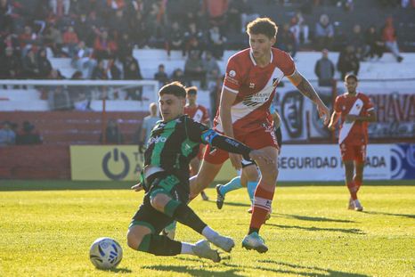 Deportivo Maipú recibe a Nueva Chicago en el Omar Higinio Sperdutti. Deportivo Maipú recibe a Nueva Chicago en el Omar Higinio Sperdutti.