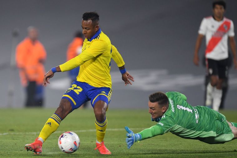 El atacante aterrizará en Mendoza. Foto: Télam