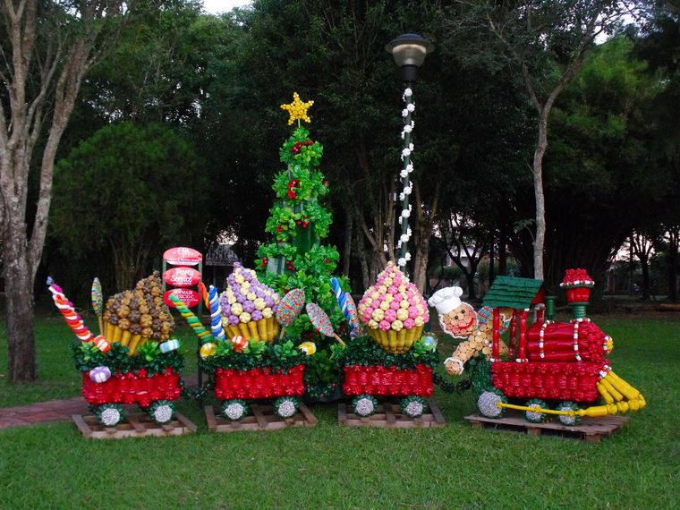 Cuando llega diciembre este pueblo te enamora con sus colores. Cuando llega diciembre este pueblo te enamora con sus colores.