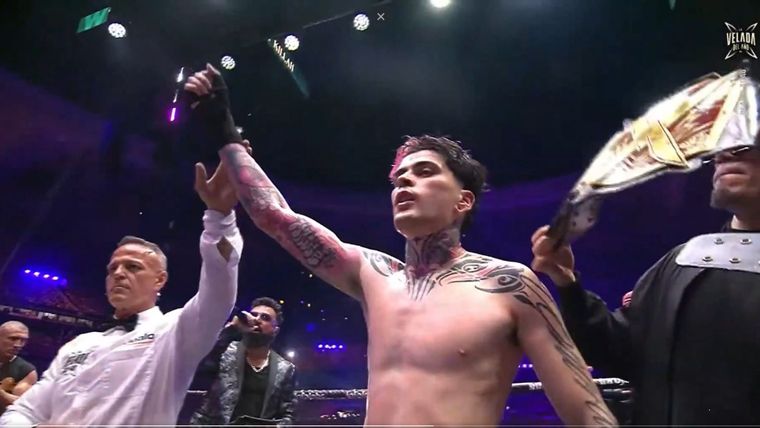 Lit Killah sorprendió con movimientos de cadera y evitó varios golpes. Lit Killah sorprendió con movimientos de cadera y evitó varios golpes.