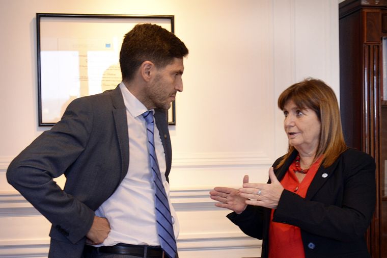 El gobernador Pullaro junto a la ministra de Seguridad, Patricia Bullrich Foto: X Patricia Bullrich