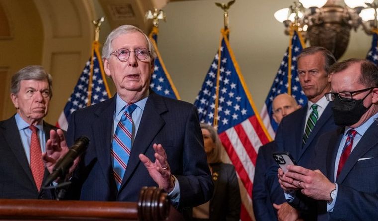 Mitch McConnell Mitch McConnell causa alarma por su estado de salud. Foto: Efe.