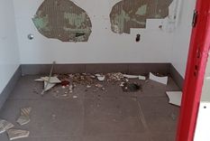 las tristisimas fotos de una escuela de guaymallen vandalizada