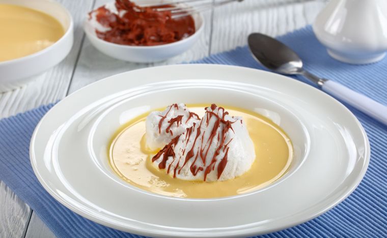 Isla flotante Una receta simple y deliciosa en pocos minutos Foto: Shutterstock