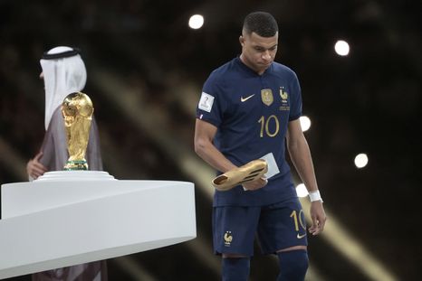 Tras perder la final del Mundial ante Argentina, Mbappé decidió irse del estadio sin hablar. Foto: EFE Tras perder la final del Mundial ante Argentina, Mbappé decidió irse del estadio sin hablar. Foto: EFE
