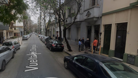 Al llegar, la hermana descubrió la reja cerrada, pero la puerta de la casa entreabierta.