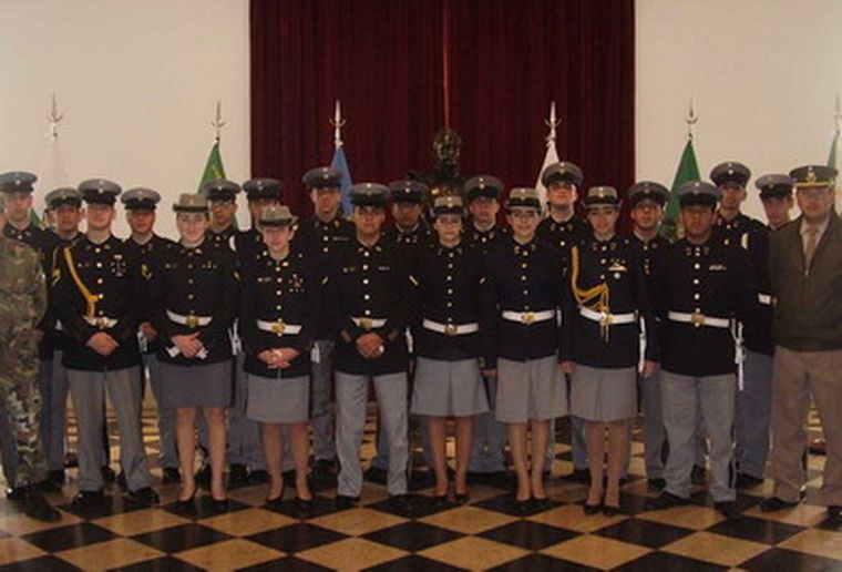 Grupo de padres y alumnos aseguran que será catastrófico si los liceos se vuelven laicos. Foto: web