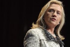 paralelismos: hillary clinton tambien sufrio un traumatismo similar