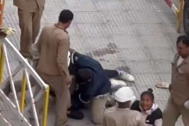 El hecho ocurrió en la avenida Maipú y San Martín.  Foto: Captura de video