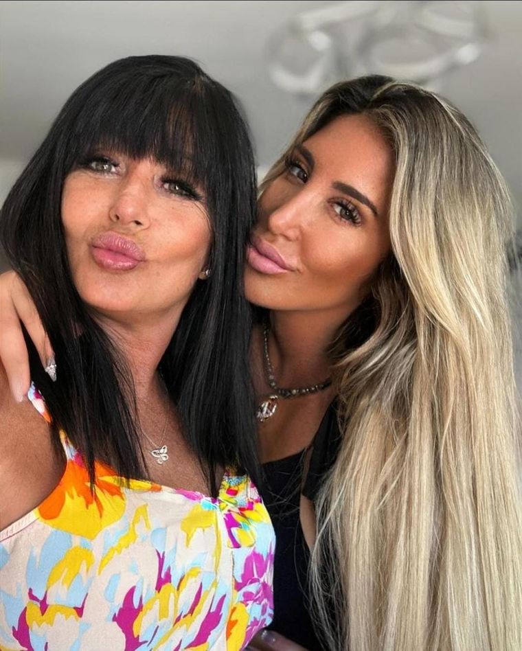 La madre de Ayelén Paleo fue recientemente detenida y acusada de integrar una oscura red de trata de personas. La madre de Ayelén Paleo fue recientemente detenida y acusada de integrar una oscura red de trata de personas.