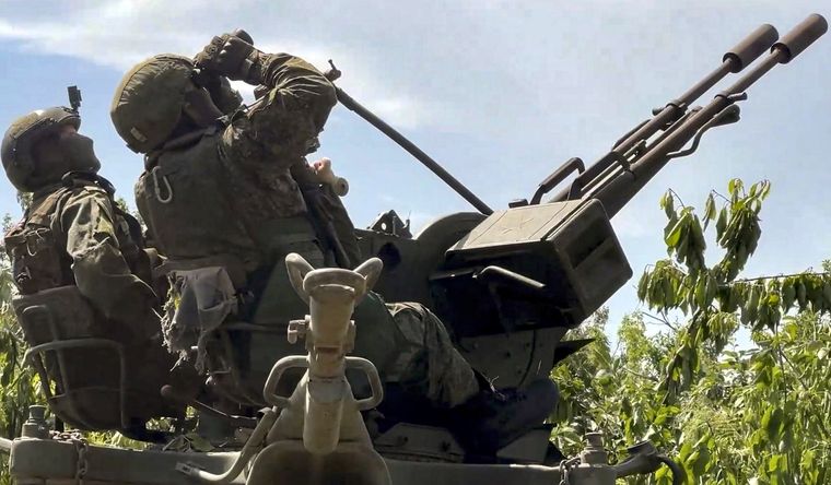 Las tropas de Ucrania se quedan sin las armas de Estados Unidos. Foto: EFE