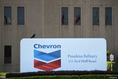 el gigante chevron compra noble por 5.000 millones de dolares