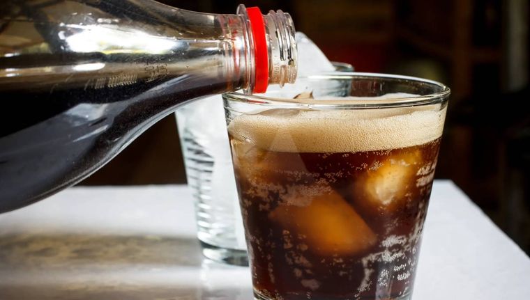 Un consumo elevado de bebidas azucaradas equivale a un aumento alarmante de enfermedades crónicas.