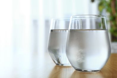 MDZol | Los japoneses toman agua para adelgazar Foto: Shutterstock