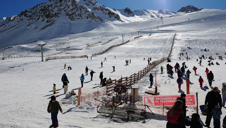 Cientos de personas van diariamente a Penitentes Foto: ALF PONCE MERCADO / MDZ