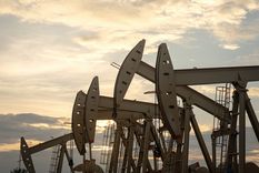 La tensión entre Estados Unidos, Israel e Irán vuelve a poner al petróleo en el centro de la escena financiera. La tensión entre Estados Unidos, Israel e Irán vuelve a poner al petróleo en el centro de la escena financiera.