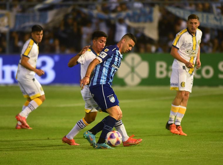 Central le gana a Atlético Tucumán, que se aleja de la pelea. Foto: Télam