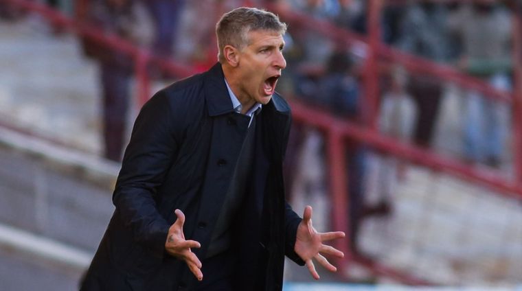 El Loco festejó su primer triunfo en Aldosivi Foto: Télam