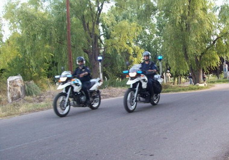 La camioneta robada fue encontrada sobre la ruta 60 en Maipú por la Policía de Mendoza.
