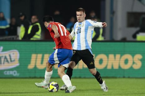 Franco Mastantuono hizo historia con su debut en la Selección argentina, al convertirse en el jugador más joven en disputar un partido oficial. Foto: EFE Franco Mastantuono hizo historia con su debut en la Selección argentina, al convertirse en el jugador más joven en disputar un partido oficial. Foto: EFE