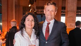 Richard Brake. Chairman de Kaikoura Group y su pareja, Jimena Turner. Foto: Santiago Tagua/MDZ