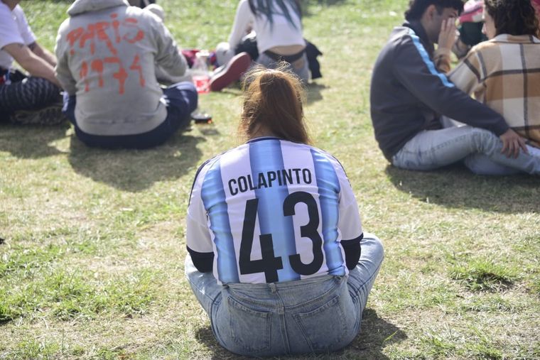 Locura por Franco Colapinto en Palermo. Locura por Franco Colapinto en Palermo.