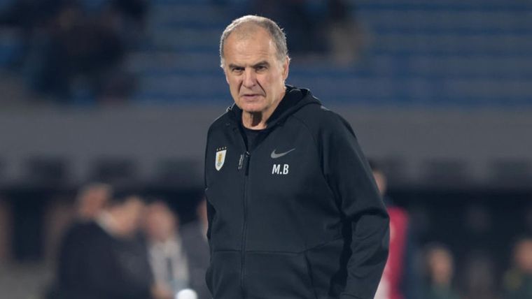 Bielsa, entrenador de Uruguay. Foto: EFE