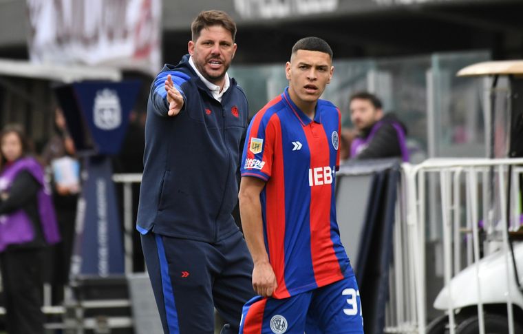 Damián Ayude fue muy cauteloso al hablar del arbitraje que perjudicó a San Lorenzo en Vicente López.