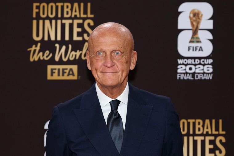 Pierluigi Collina, jefe de los árbitros de FIFA, analizó las polémicas del Argentina-Egipto.