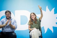 Le pido a Santilli que sea claro con la provincia de Buenos Aires y retire el amparo que sigue presentando en la ciudad de Buenos Aires junto a Horacio Rodríguez Larreta para que la Corte Suprema nos quite esos 38 mil millones de pesos con los que se creó el fondo de seguridad, indicó. Foto: Twitter Victoria Tolosa Paz