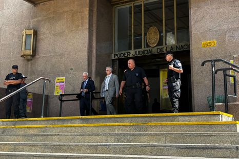 Victor Blanco a la salida de su indagatoria Victor Blanco a la salida de su indagatoria