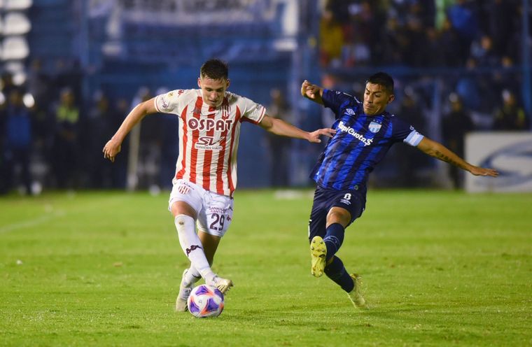 Atlético Tucumán no pasó del empate con Unión y no depende de sí mismo para campeonar. Foto: Télam